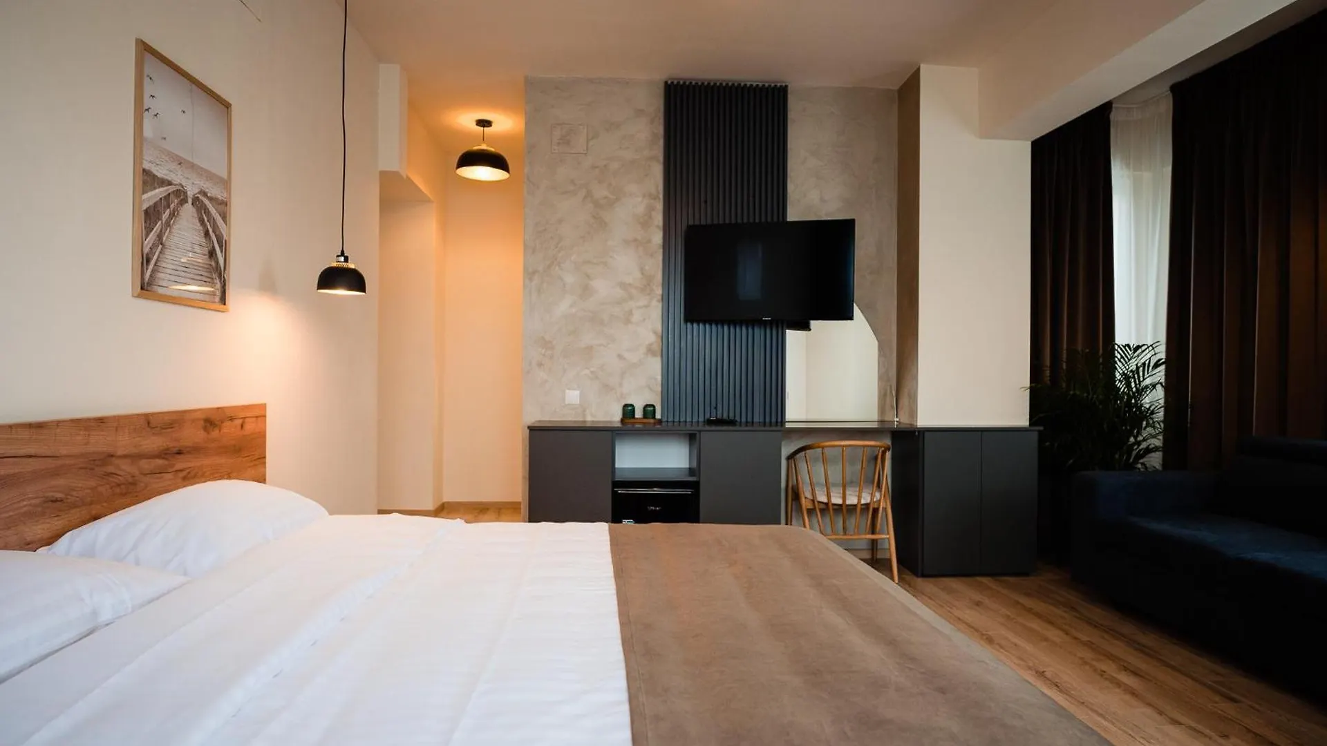 Fly&Stay At George'S Otopeni Romania