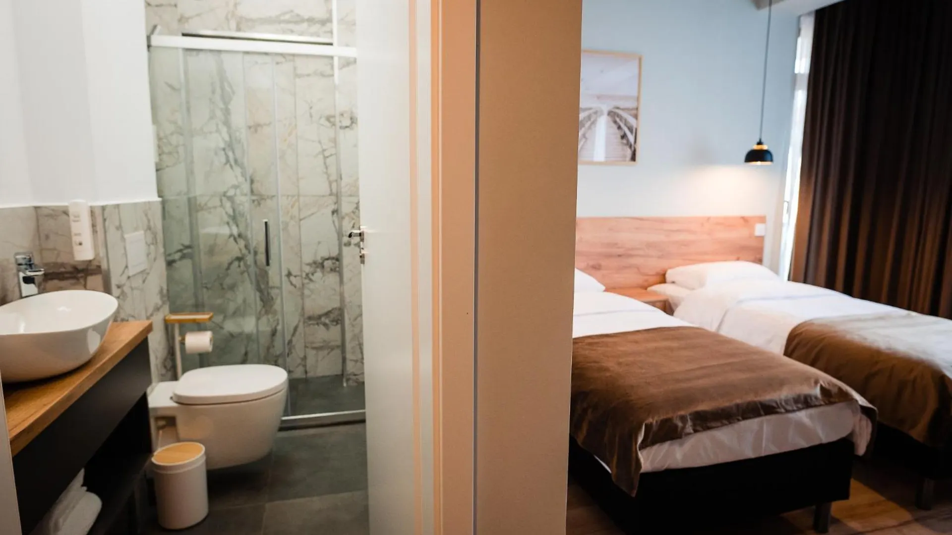 Aparthotel Fly&Stay At George'S Otopeni
