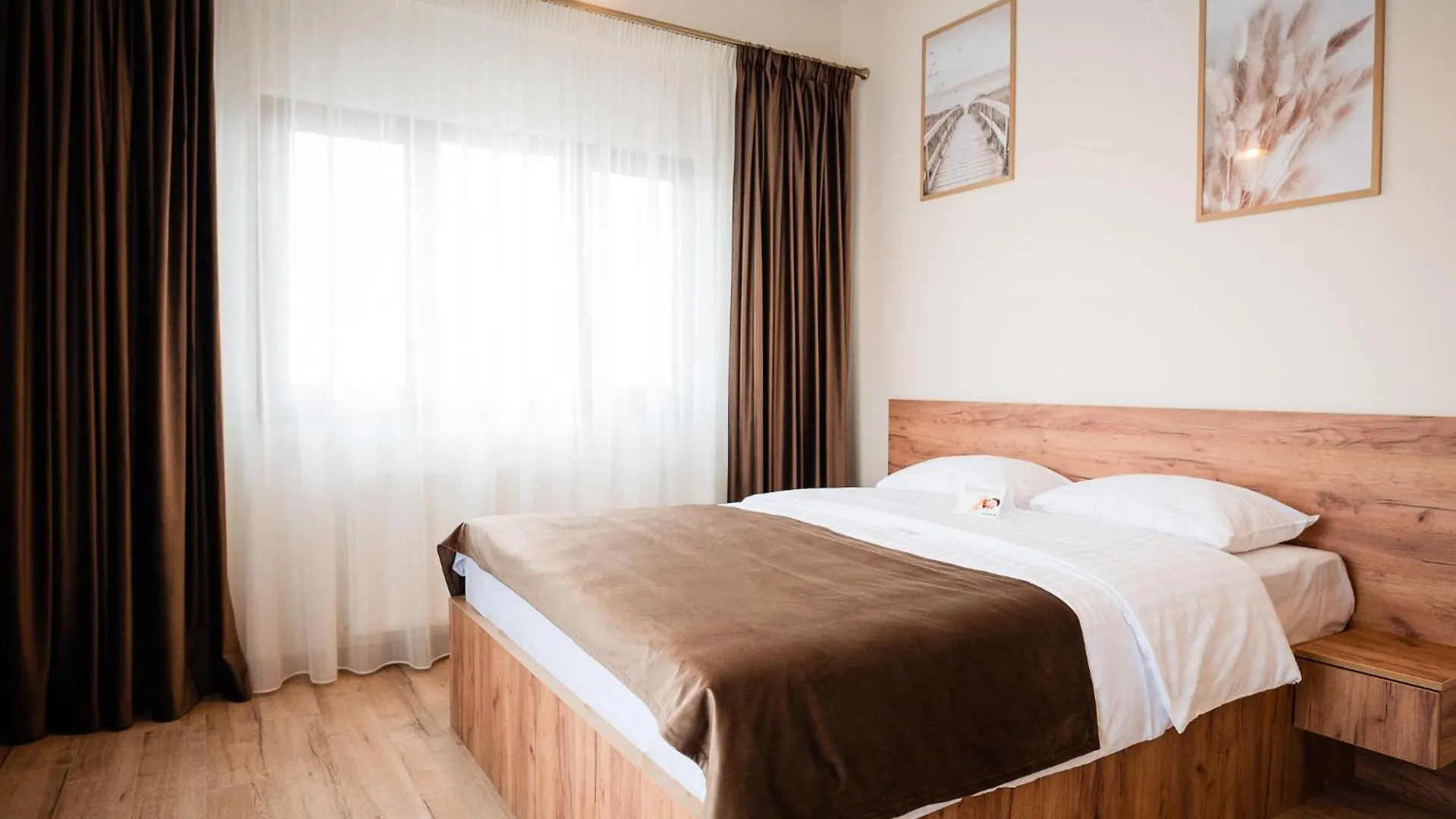 Aparthotel Fly&Stay At George'S Otopeni
