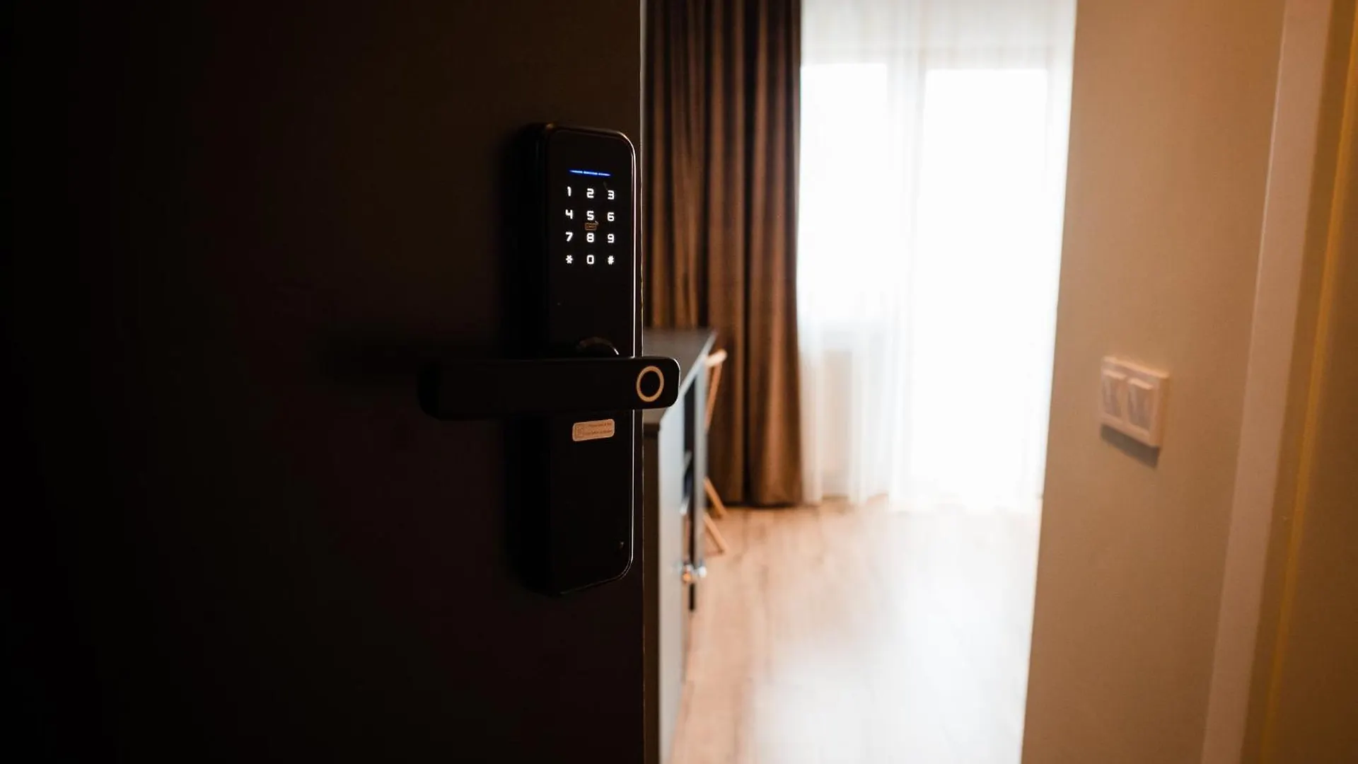 Aparthotel Fly&Stay At George'S Otopeni