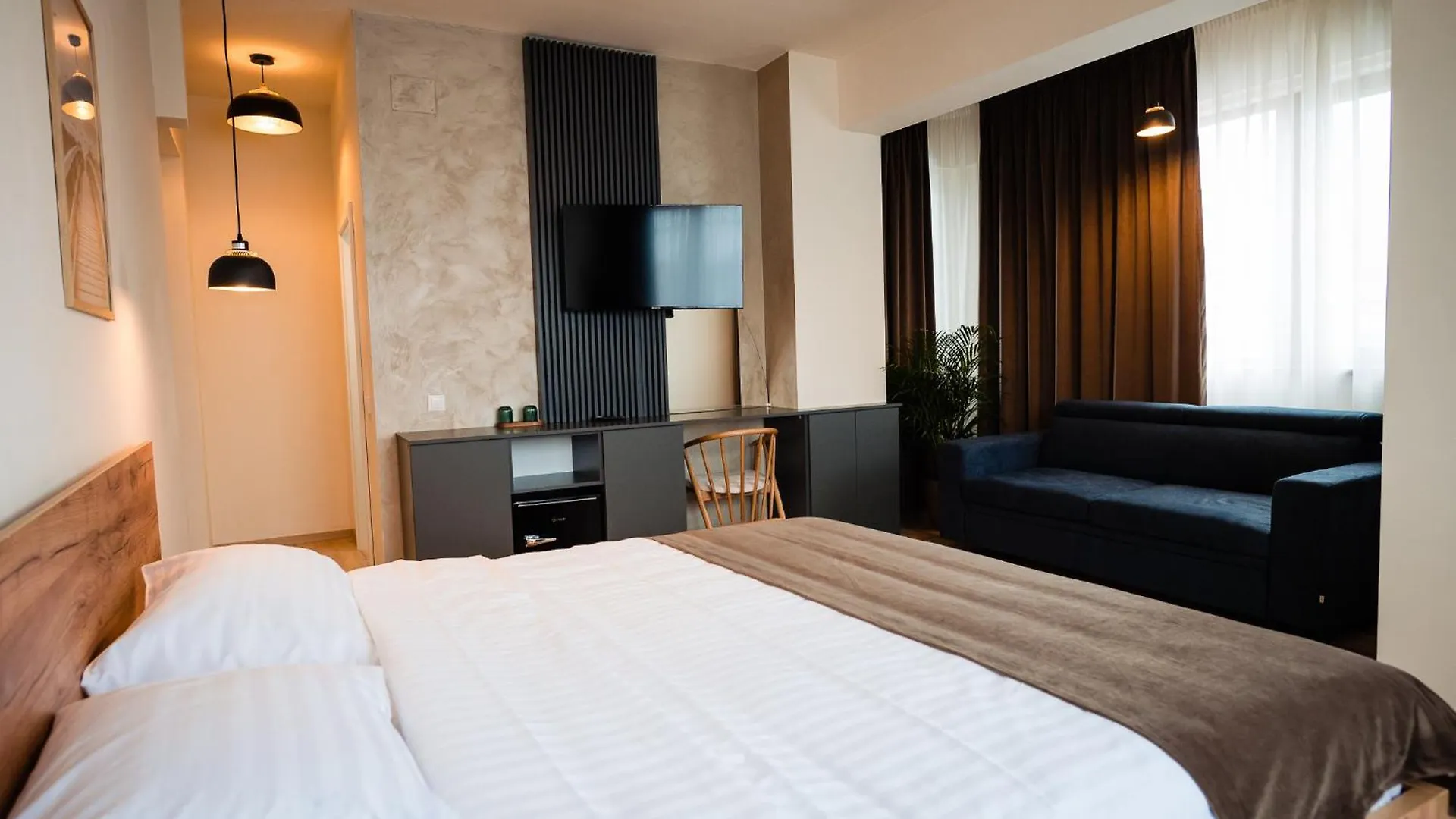 Fly&Stay At George'S Otopeni Aparthotel